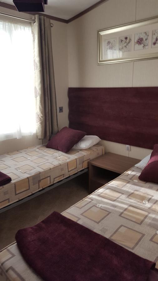 Luxury Lodge At Haggerston Castle Beal Bagian luar foto